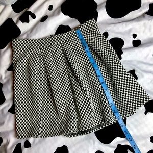 Bethany Mota black and white checkered skirt